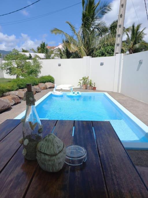 Bois Mapou Self Catering Apartments Unit 204 Riviere Noire Exterior photo